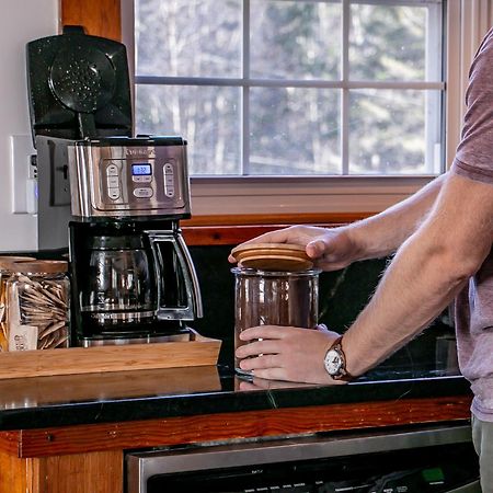 Birch House: Cozy Cabin 5 Min From Okemo ラッドロー エクステリア 写真