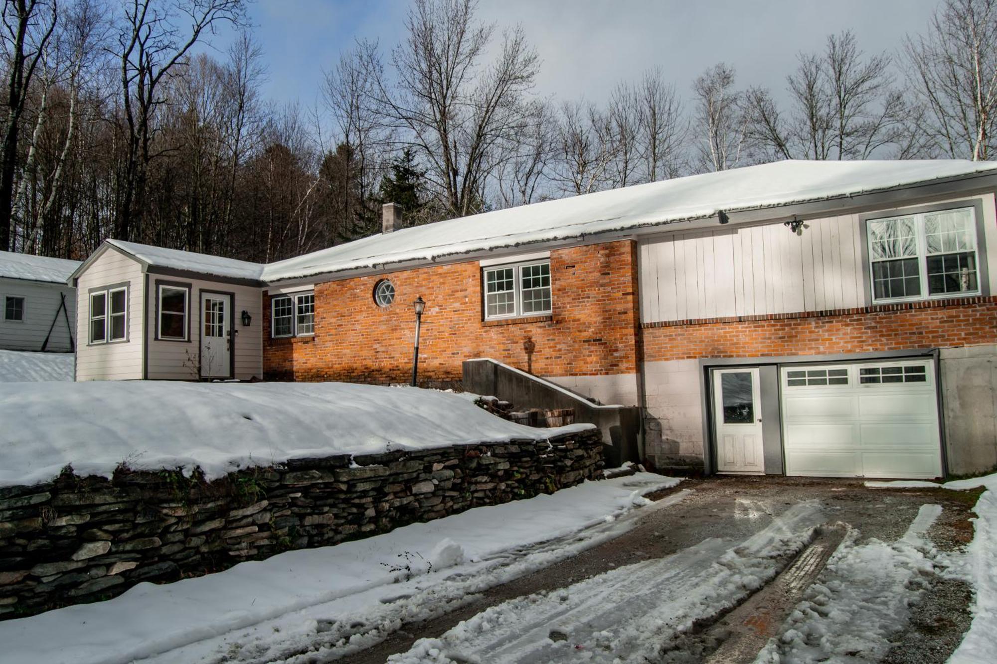 Birch House: Cozy Cabin 5 Min From Okemo ラッドロー エクステリア 写真