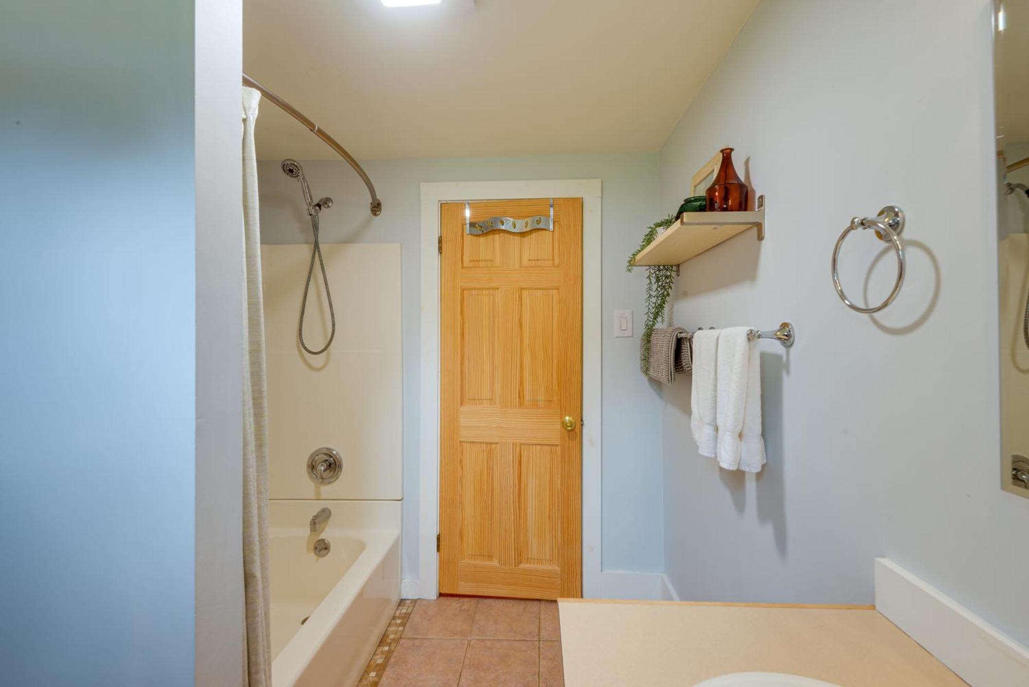 Birch House: Cozy Cabin 5 Min From Okemo ラッドロー エクステリア 写真